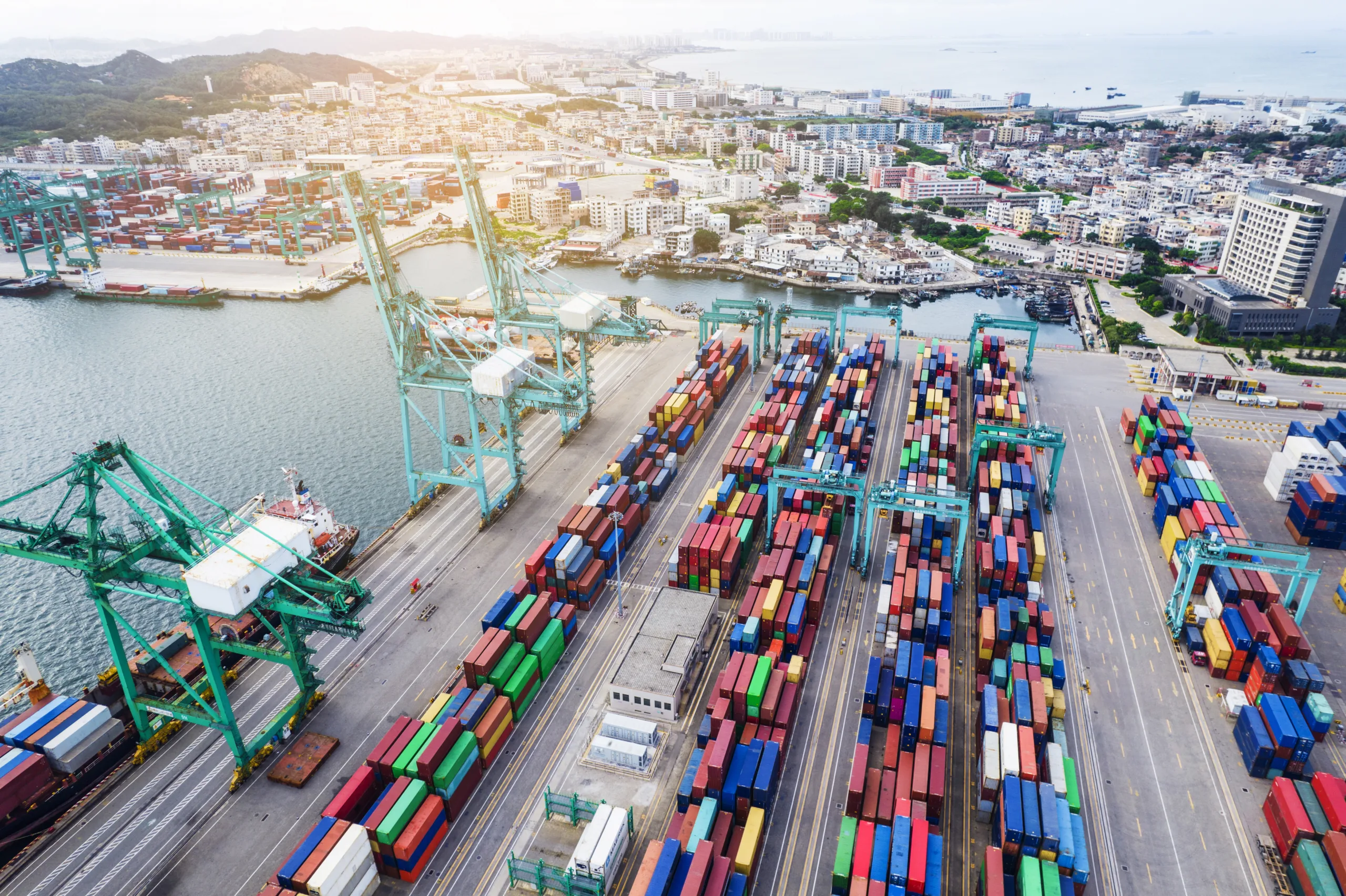 ¿Qué es el Comercio Exterior? Entendiendo el Intercambio de Bienes y Servicios a Nivel Internacional